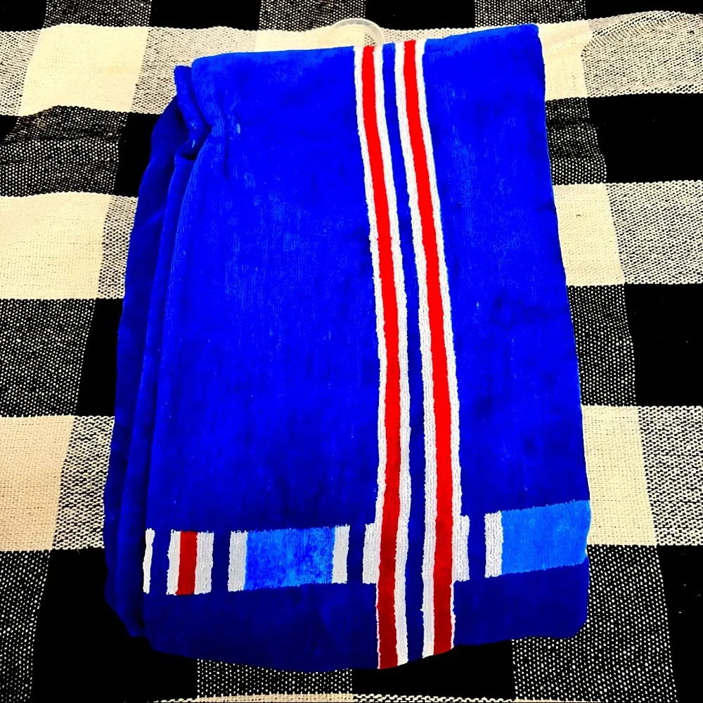 COPY - Better Home and Gardens Oversized Beach towel - Picture 2 of 2
